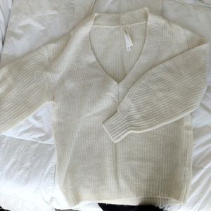 Aritzia wool sweater v-neck